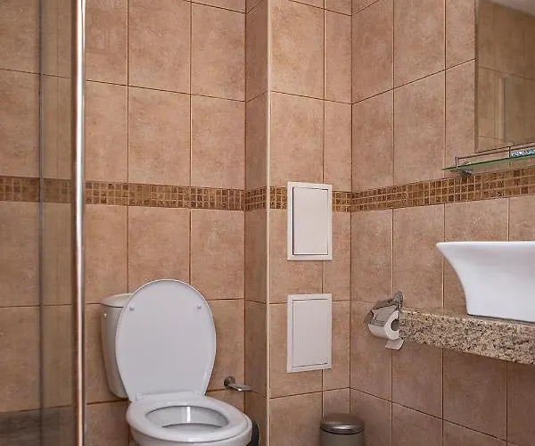 Toro Negro 호텔 3*