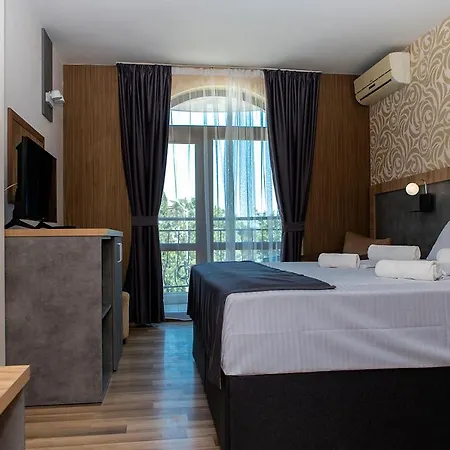 торо негро Хотел Златни пясъци